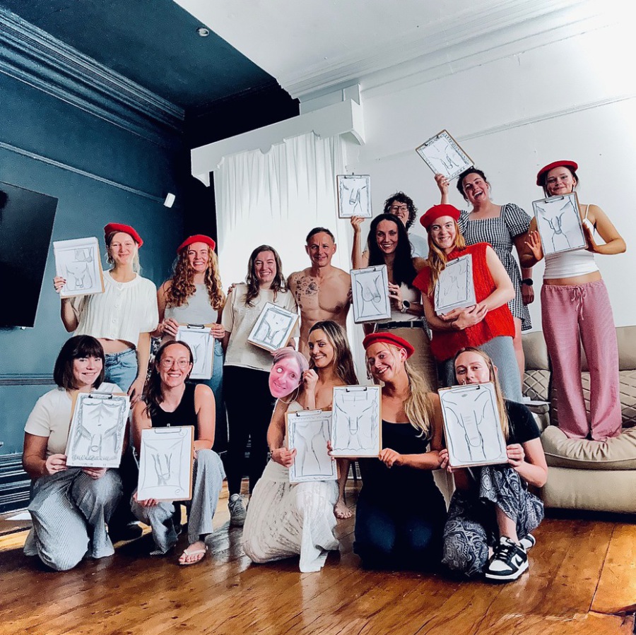 life model sam hen parties