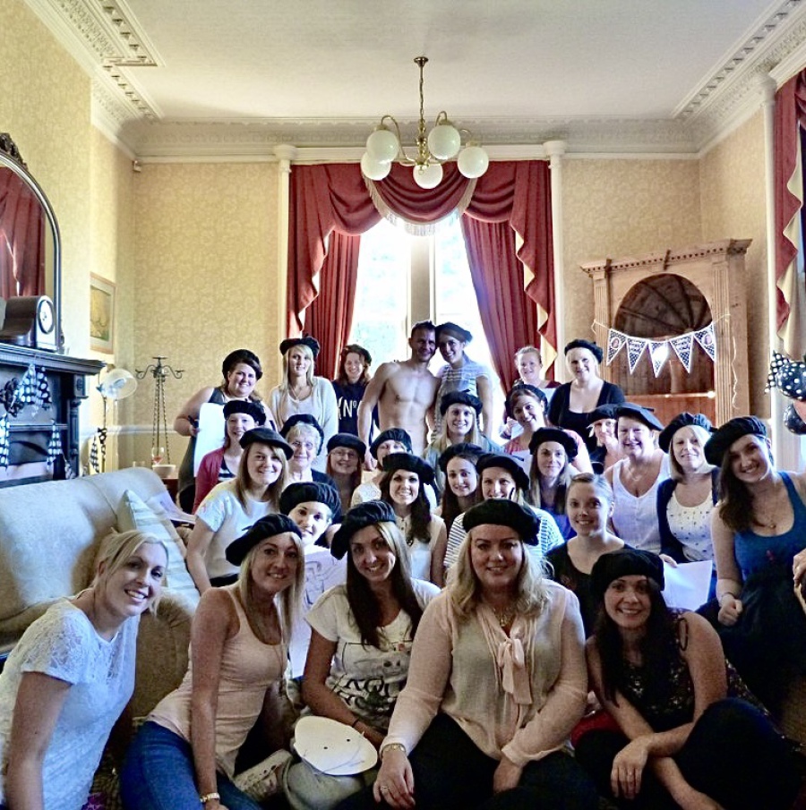 Artful Hen Parties© have been awarded ‘Best Life Drawing Hen Party 2025’