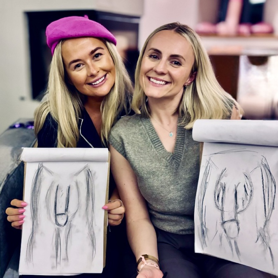 NAKED DRAWING HEN DO