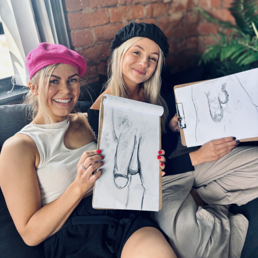 Hen Life Drawing Party Of The Year 2025